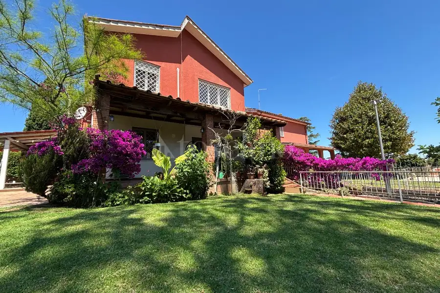 Villa Plurifamiliare in vendita di 228 mq a €519.000 (rif. 37/2025)