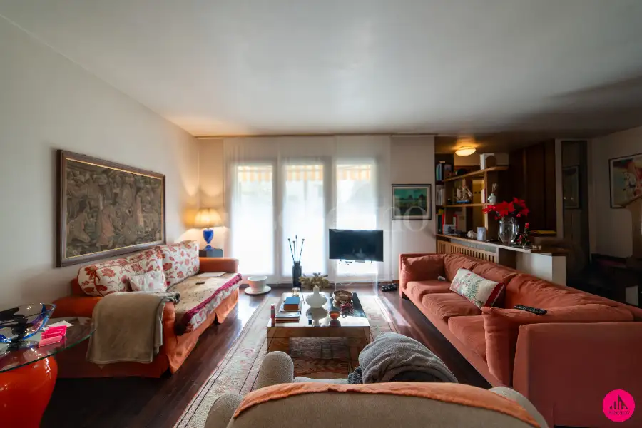 Villino a Schiera in vendita di 310 mq a €440.000 (rif. 53/2026)