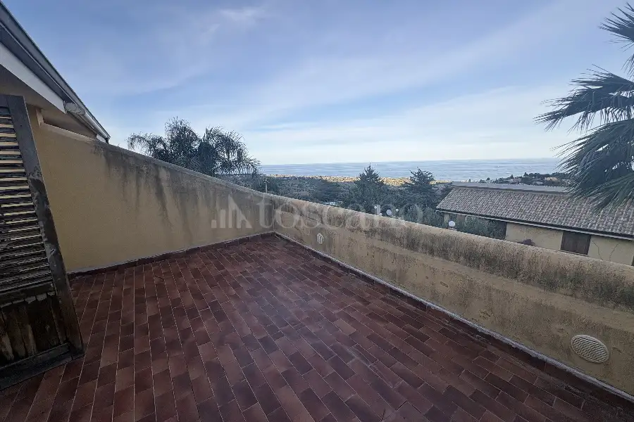 Villa in vendita di 103 mq a €215.000 (rif. 2/2026)