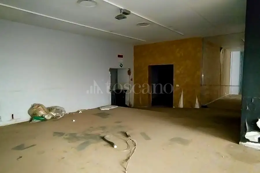 Negozio in vendita di 550 mq a €1.600.000 (rif. 72/2025)