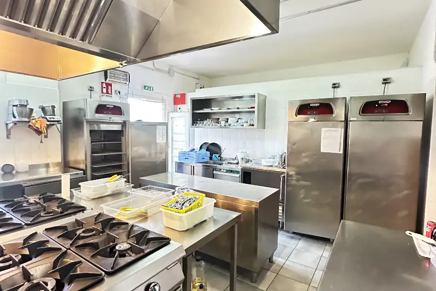 Albergo in vendita di 1.125 mq a €1.195.000 (rif. 55/2025)