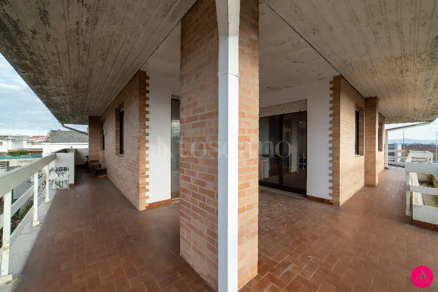 Casa Indipendente in vendita di 370 mq a €380.000 (rif. 8/2026)