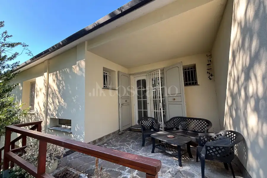 Villa in vendita di 345 mq a €820.000 (rif. 40/2026)