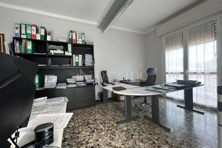 Palazzo in vendita di 400 mq a €460.000 (rif. 28/2024)