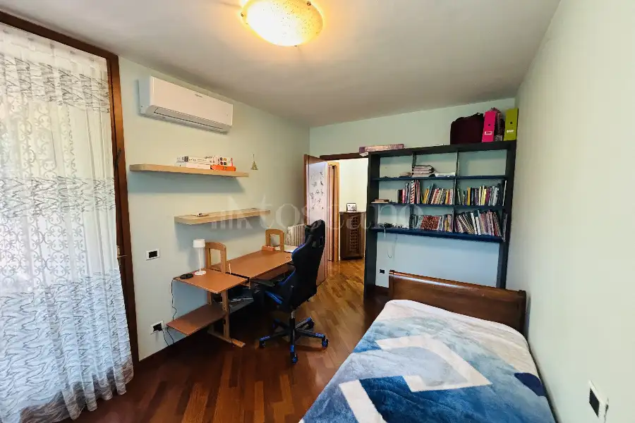 Villa in vendita di 385 mq a €880.000 (rif. 39/2026)