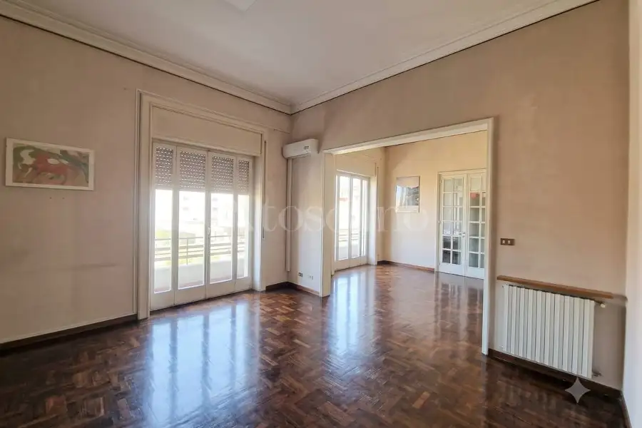 Casa in vendita di 295 mq a €1.350.000 (rif. 105/2026)