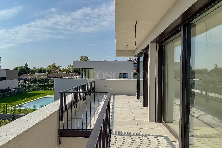 Villa in vendita di 292 mq a €1.590.000 (rif. 12/2025)