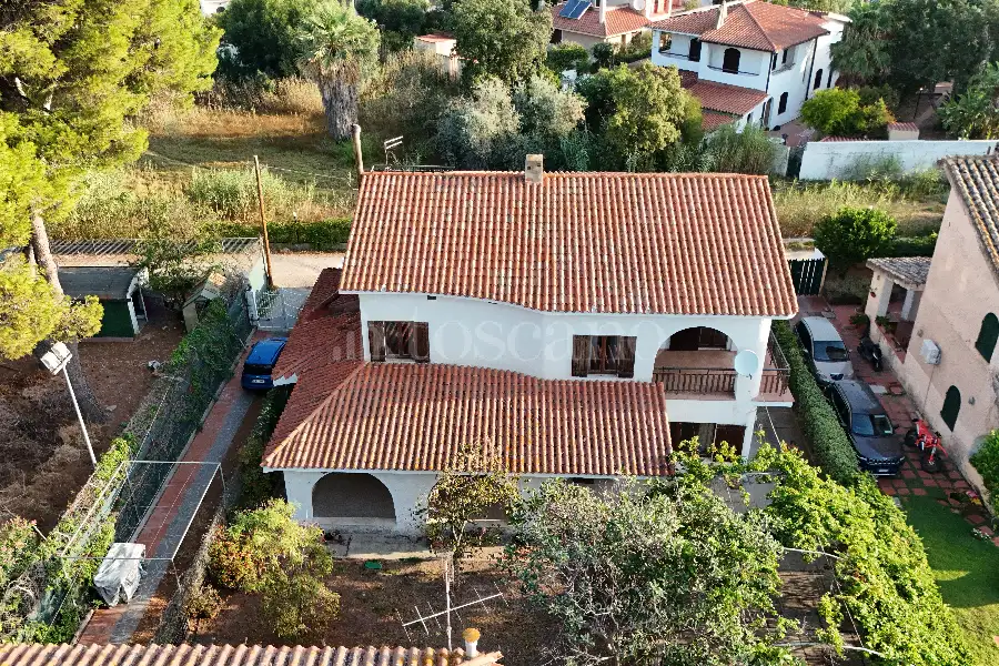 Villa in vendita di 330 mq a €1.150.000 (rif. 33/2026)