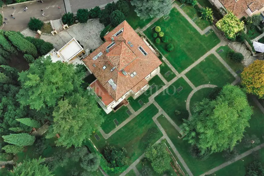 Casa in vendita di 100 mq a €1.200.000 (rif. 21/2024)
