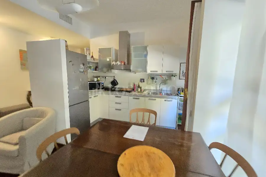 Casa in affitto di 100 mq a €1.900 (rif. 22/2026)