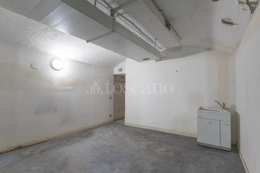 Ufficio in vendita di 250 mq a €1.450.000 (rif. 86/2026)