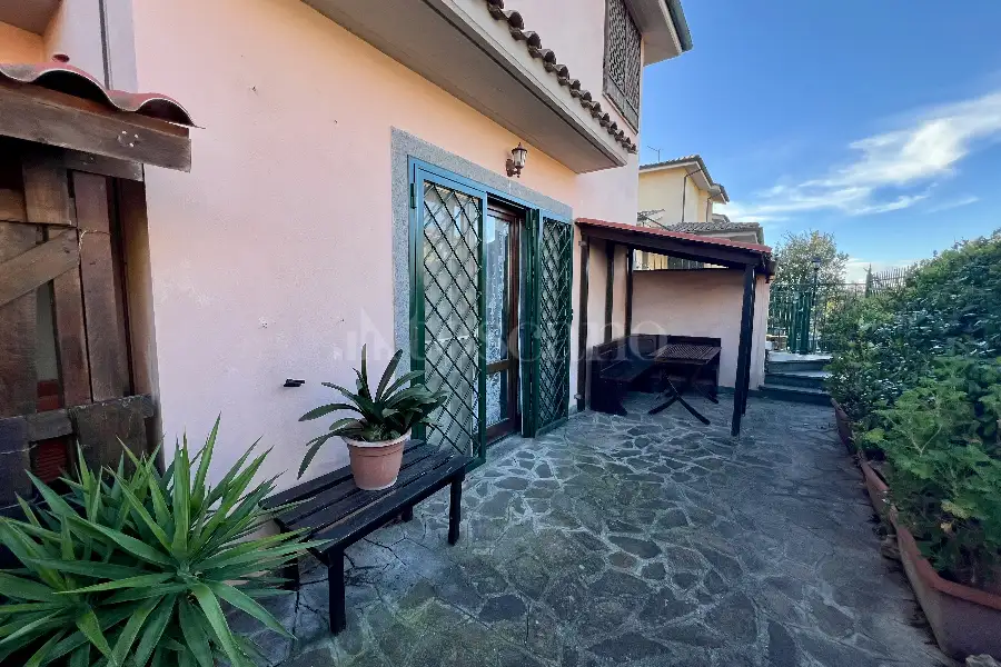 Villa Bifamiliare in vendita di 120 mq a €305.000 (rif. 97/2025)