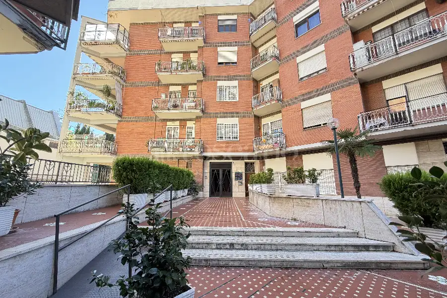 Attico in vendita di 170 mq a €920.000 (rif. 65/2026)