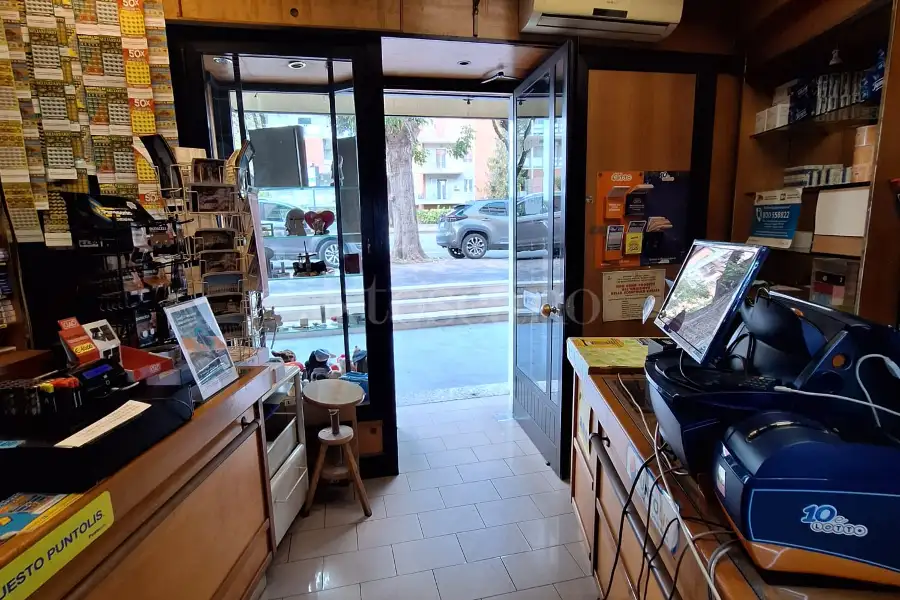 Negozio in vendita di 25 mq a €249.000 (rif. 23/2025)