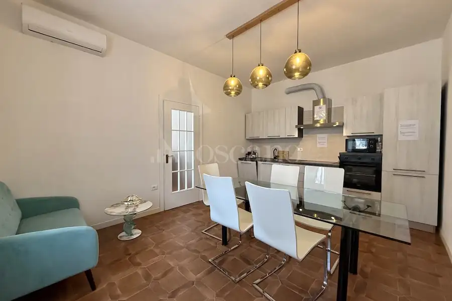 Villino a Schiera in vendita di 220 mq a €450.000 (rif. 24/2026)