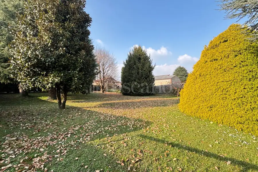 Edificabile Residenziali in vendita di 1.224 mq a €185.000 (rif. 10/2026)