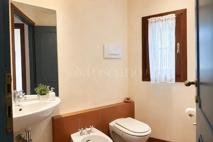 Villa in vendita di 300 mq a €1.600.000 (rif. 12/2026)
