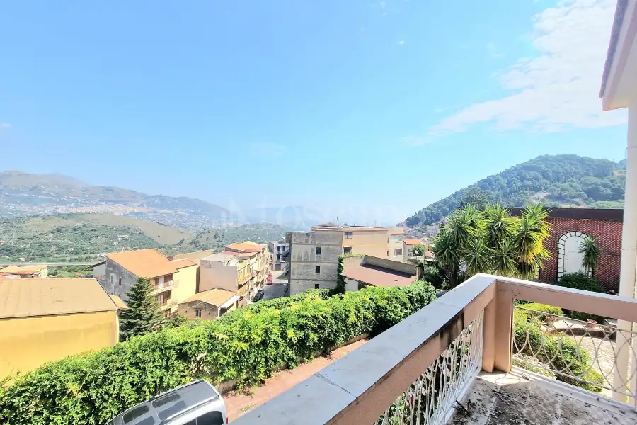 Villa in vendita di 275 mq a €275.000 (rif. 61/2026)