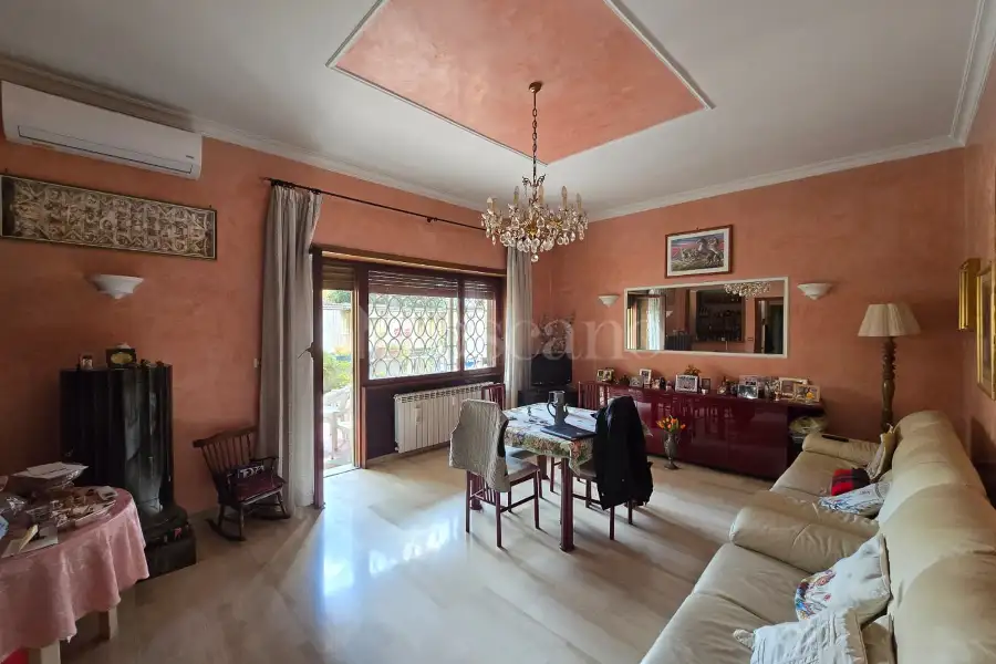 Casa in vendita di 160 mq a €860.000 (rif. 9/2026)