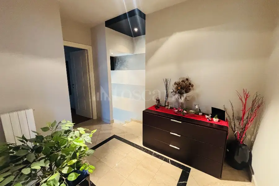 Villa Bifamiliare in vendita di 235 mq a €425.000 (rif. 24/2026)