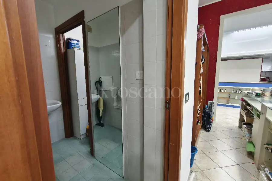 Negozio in affitto di 103 mq a €1.200 (rif. 10/2026)