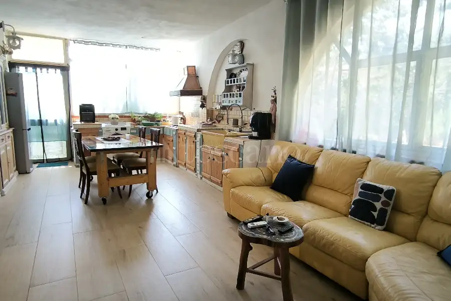 Casa in vendita di 200 mq a €195.000 (rif. 61/2024)
