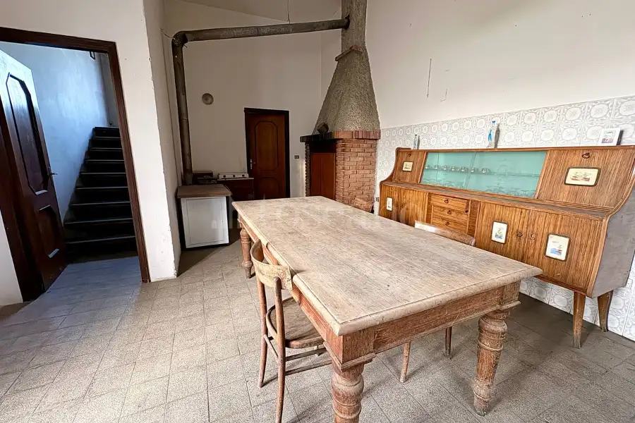 Rustico in vendita di 2.530 mq a €600.000 (rif. 85/2025)