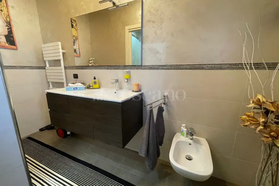 Villa Bifamiliare in vendita di 250 mq a €360.000 (rif. 65/2025)