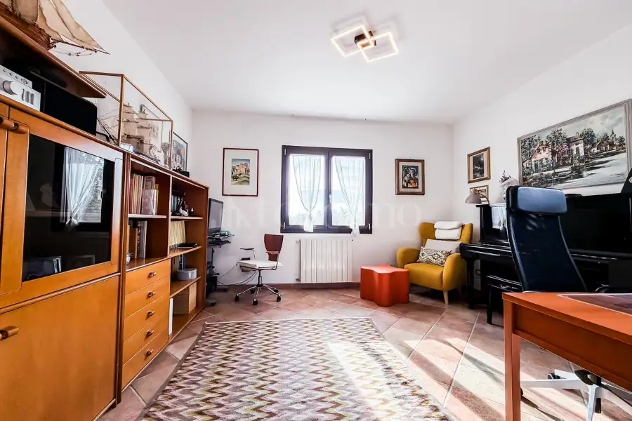 Villino a Schiera in vendita di 235 mq a €525.000 (rif. 91/2025)