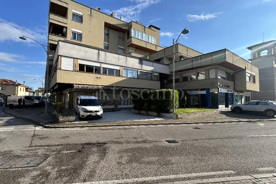 Ufficio in vendita di 100 mq a €99.000 (rif. 32/2026)