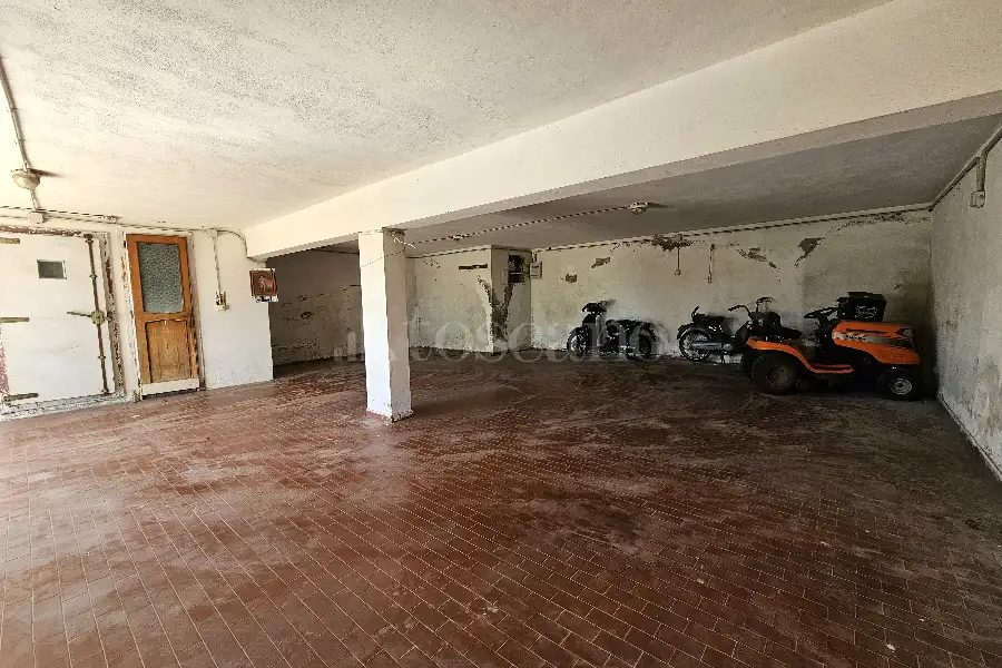 Villa in vendita di 400 mq a €429.000 (rif. 89/2026)