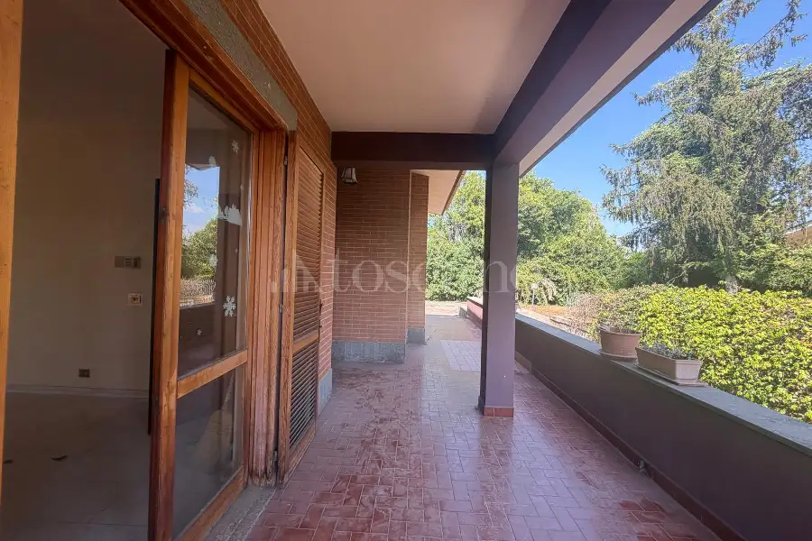 Villa Bifamiliare in vendita di 300 mq a €599.000 (rif. 52/2026)
