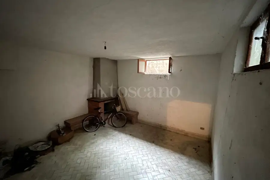 Villa in vendita di 305 mq a €650.000 (rif. 12/2025)