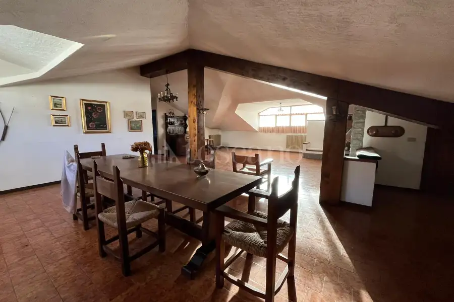 Villa in vendita di 500 mq a €455.000 (rif. 56/2025)