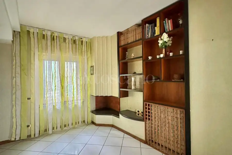 Casa Indipendente in vendita di 350 mq a €99.000 (rif. 101/2026)