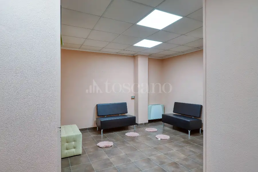 Negozio in vendita di 140 mq a €160.000 (rif. 100/2026)
