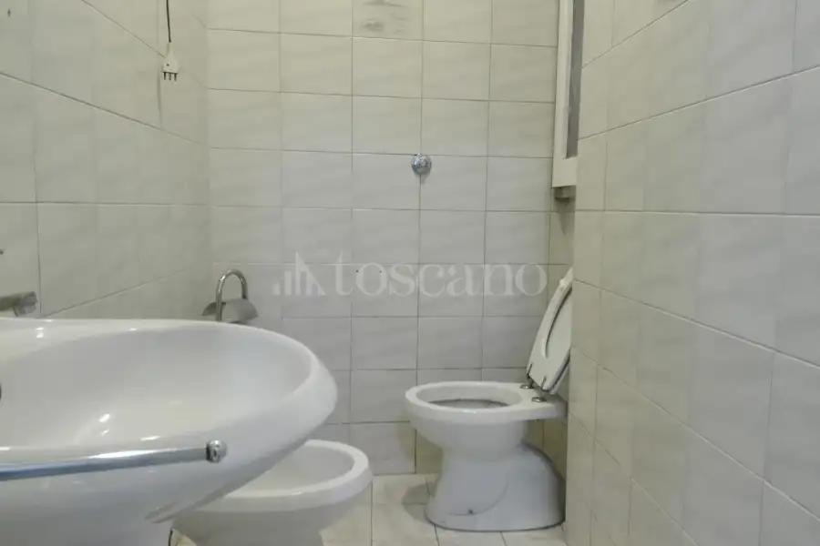 Negozio in vendita di 85 mq a €109.000 (rif. 39/2019)