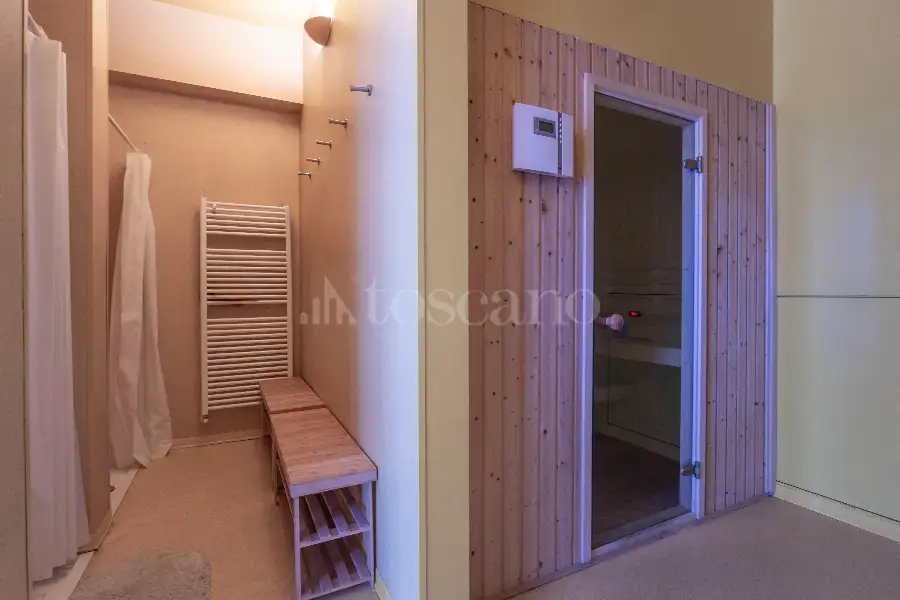 Attico in vendita di 200 mq a €695.000 (rif. 126/2025)