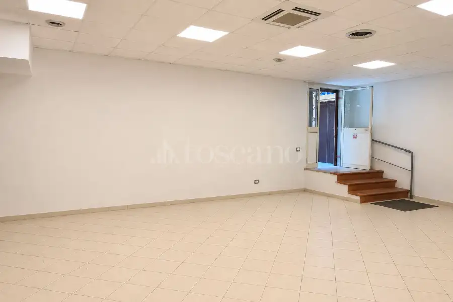 Magazzino in vendita di 120 mq a €89.000 (rif. 43/2026)