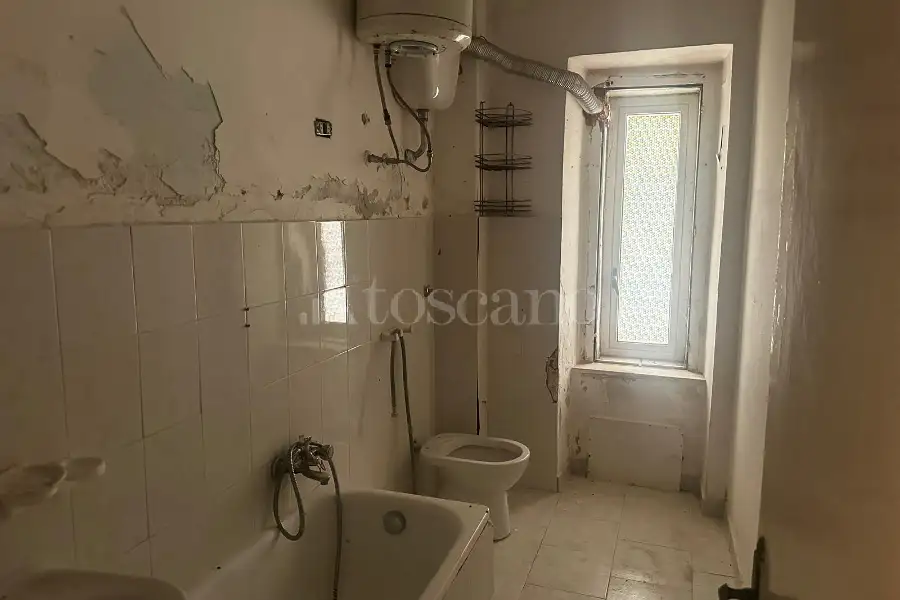 Casa in vendita di 310 mq a €59.000 (rif. 85/2026)
