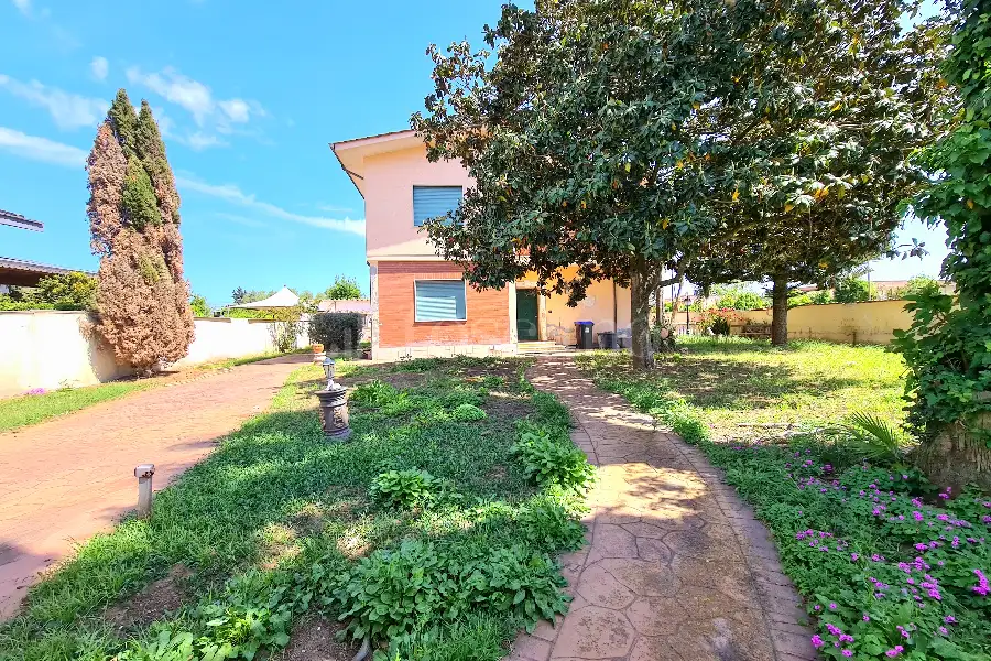 Villa in vendita di 225 mq a €269.000 (rif. 29/2026)