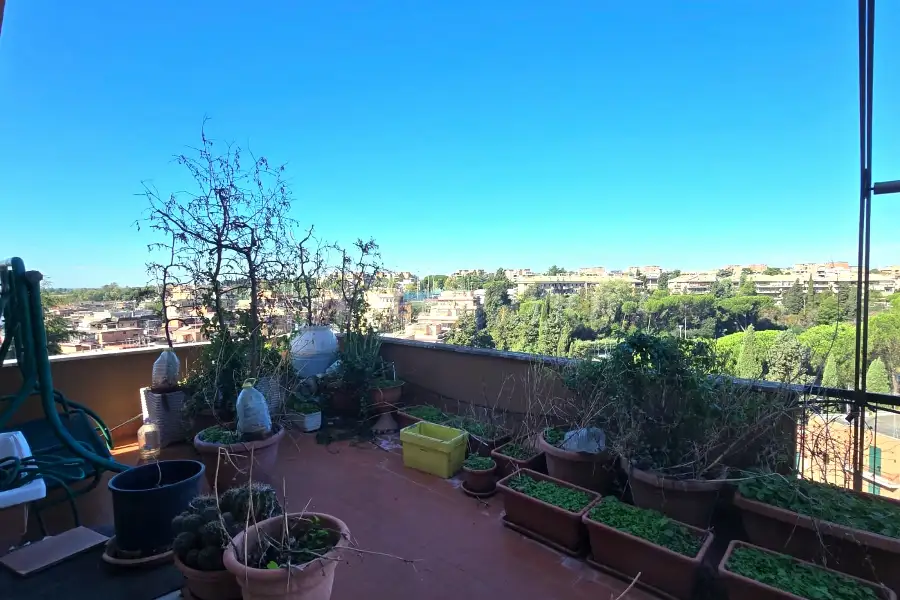 Attico in vendita di 170 mq a €489.000 (rif. 48/2024)