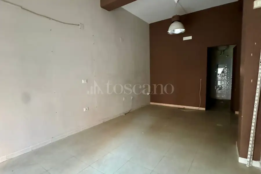 Negozio in vendita di 30 mq a €35.000 (rif. 85/2025)