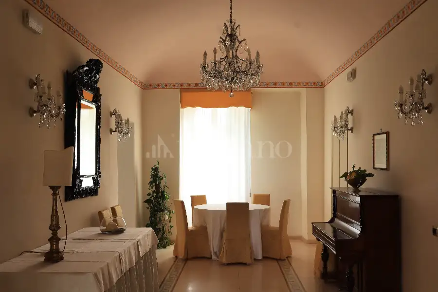 Albergo in vendita di 2.500 mq trattativa riservata (rif. 4/2025)
