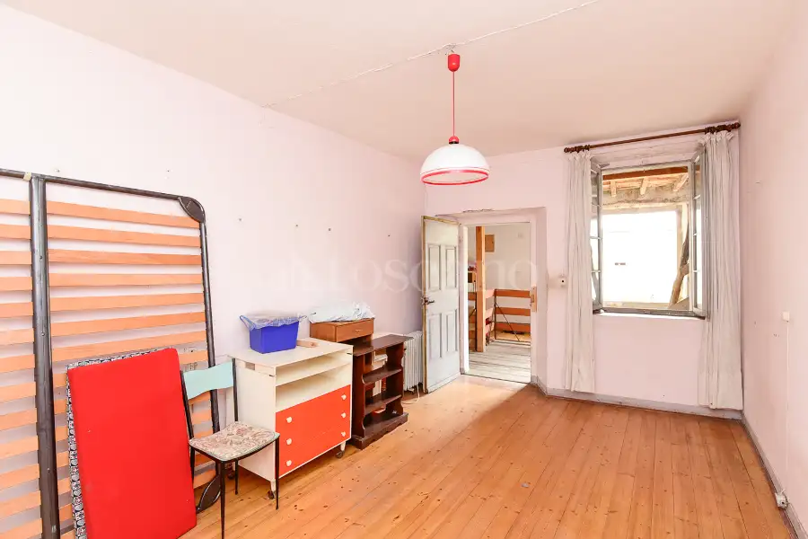 Palazzo in vendita di 250 mq a €248.000 (rif. 30/2025)