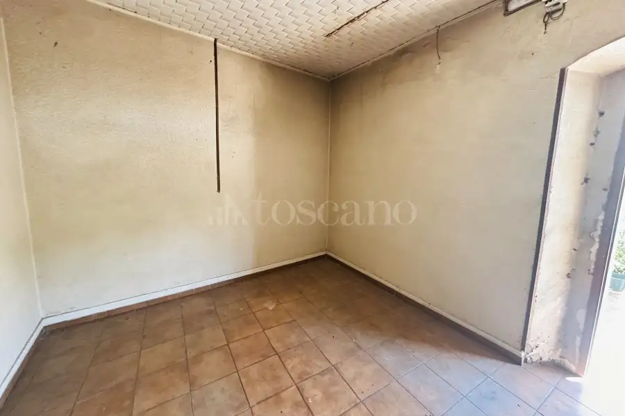 Casa in vendita di 198 mq a €115.000 (rif. 37/2026)