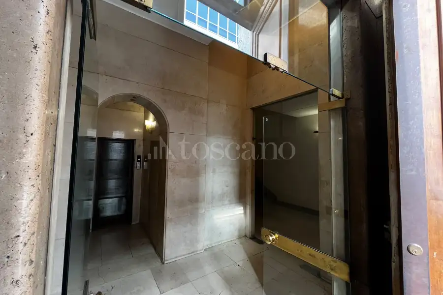 Ufficio in vendita di 314 mq a €1.950.000 (rif. 43/2026)