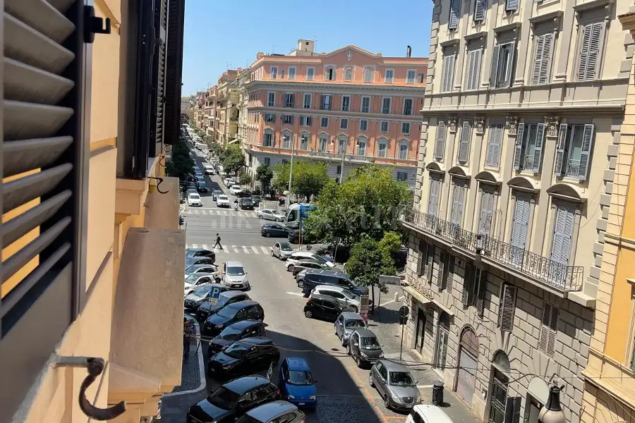 Casa in vendita di 215 mq a €1.280.000 (rif. 34/2026)