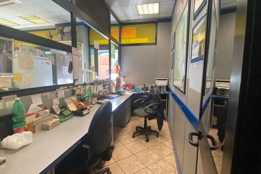 Negozio in vendita di 39 mq a €89.000 (rif. 12/2026)