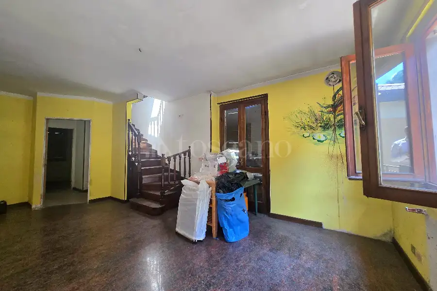 Casa Indipendente in vendita di 350 mq a €163.000 (rif. 30/2025)